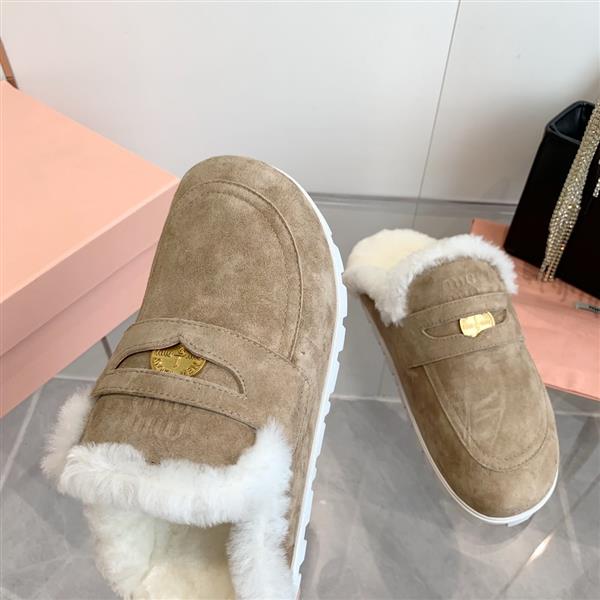 20243518944296 26023